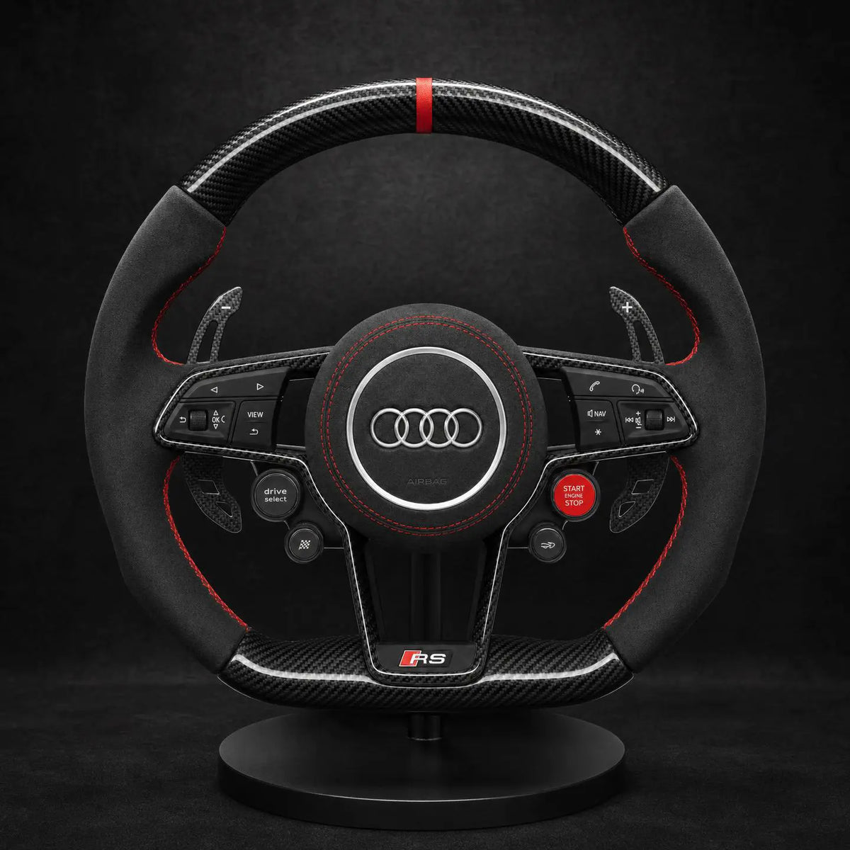 Volant personnalisé Audi TT RS — alcantara noir, surpiqûres rouges, carbone